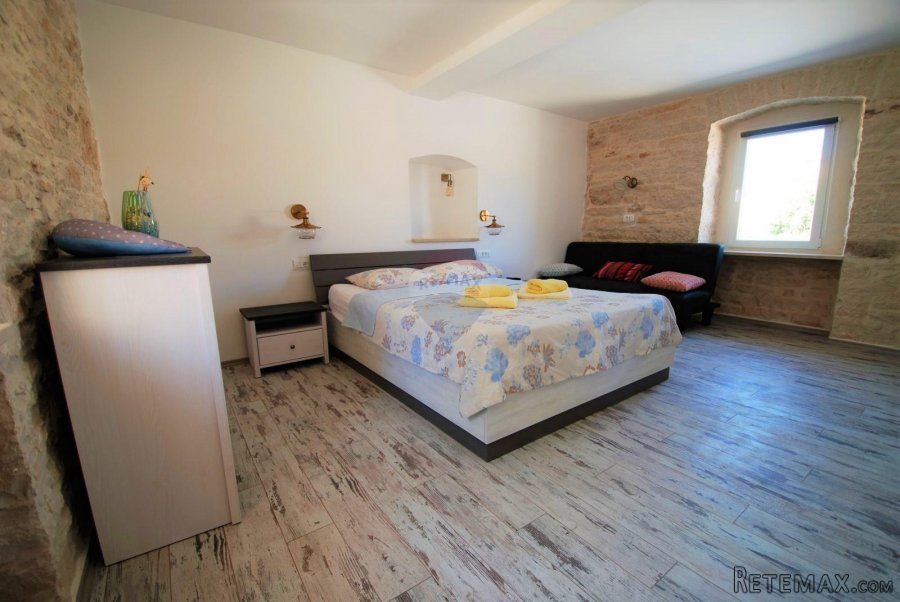 Rovinj,7km predivno renovirana kamena autohtona kuća-210m2- - 6