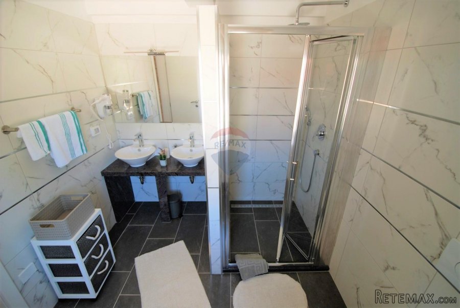 Rovinj,7km predivno renovirana kamena autohtona kuća-210m2- - 9