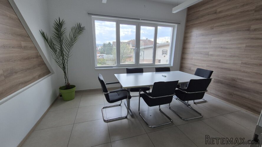 Poslovna zgrada Novi Sad-Telep - 11