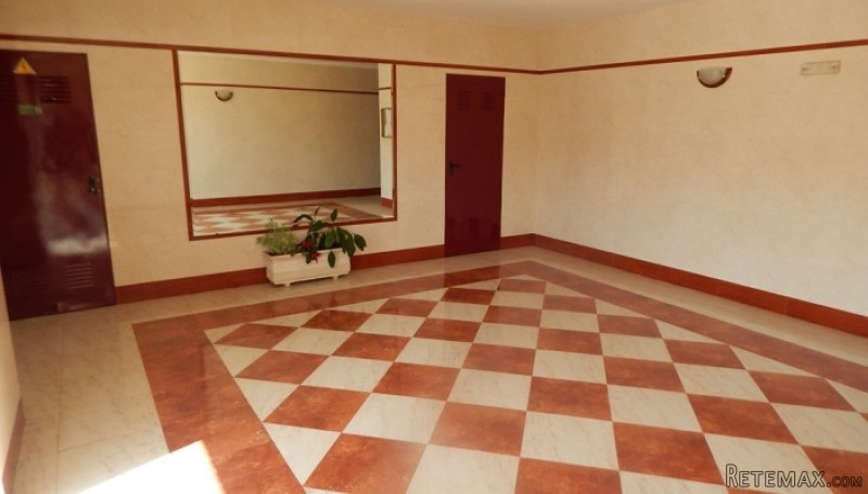Resale · Apartment · Spain · Costa Bl..