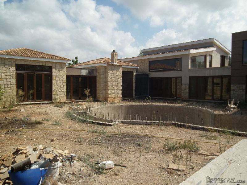 7 Bedrooms - Palace - Paphos - For Sale