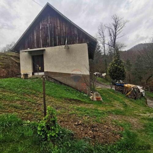 Kuća, 75m2, Gorski kotar, Plešce