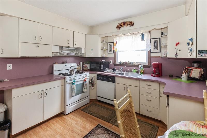 3 bedroom Flat For Sale: 76 Webster.. - 2