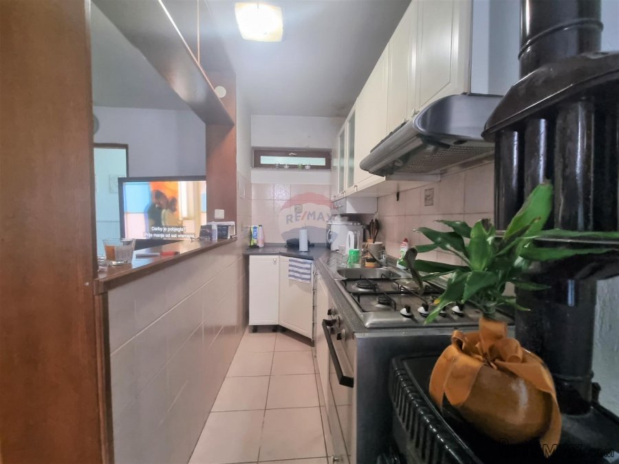 MATULJI- kuća 245 m2 - 9