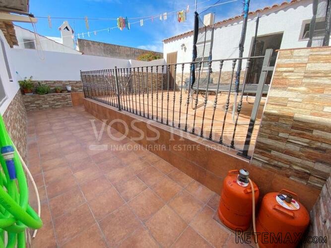 NEW LISTING TO VOSS HOMES - A recently modernised &.. - 20