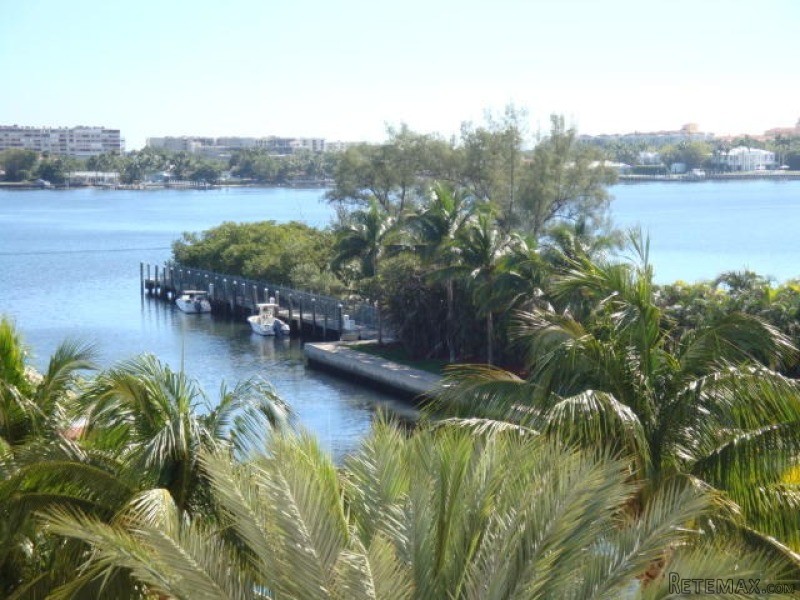806 E Windward Way #517 Lantana, Fl..