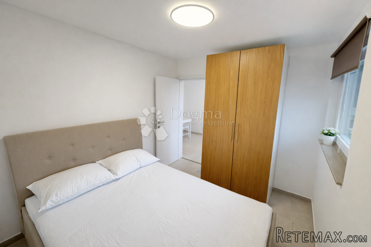 Stan 690 € – sve uključeno (režije + internet) - 3