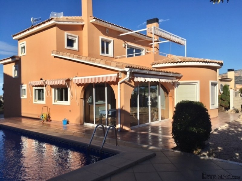 3 Bedroom Villa W Great View & Flat..