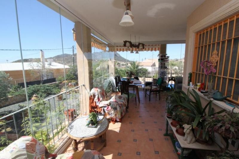 Business Property 2 Villas 2 Entrances.. - 2