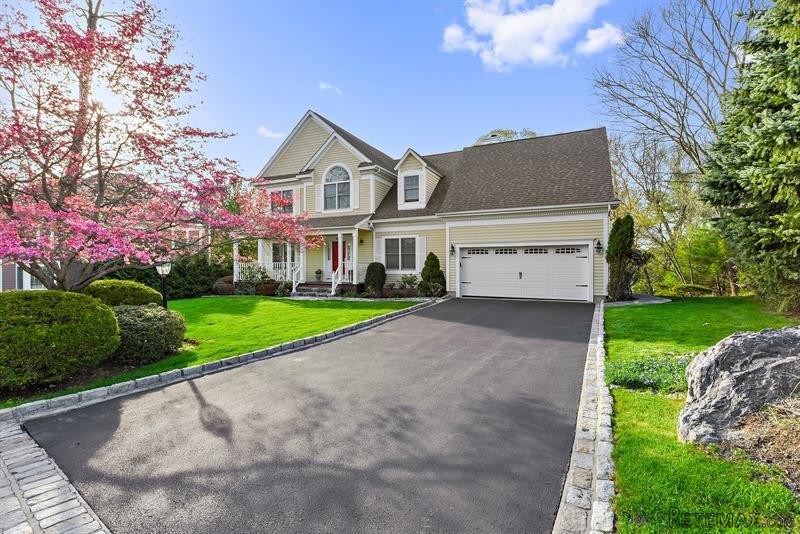 4 bedroom House For Sale: 14 Caren.. - 2