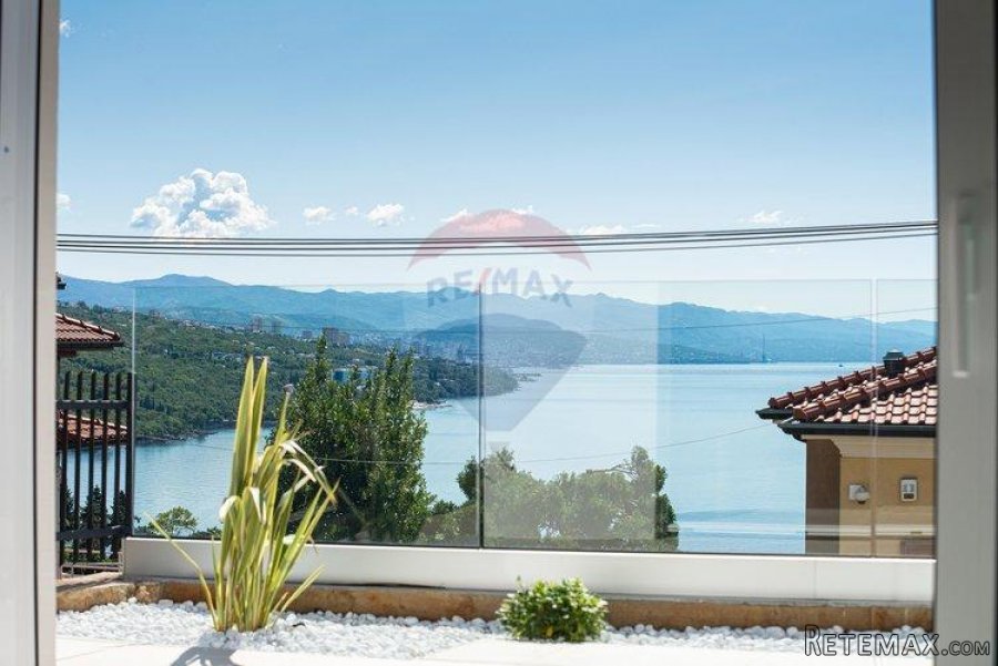OPATIJA,VOLOSKO- stan sa bazenom, terasom, parkingom, pogled - 7