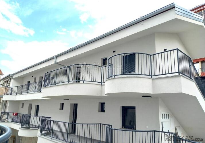 Crikvenica, novogradnja nekoliko minuta pješice od plaže
