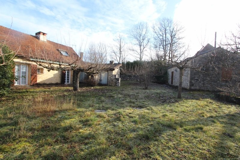 Charming House with Lovely Garden - 2