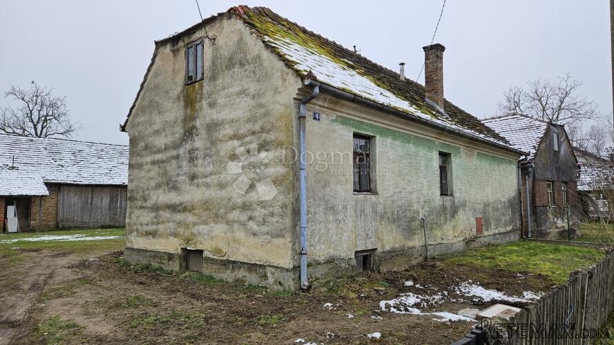 RUGVICA, KUĆA SA VELIKIM ZEMLJIŠTEM - 2