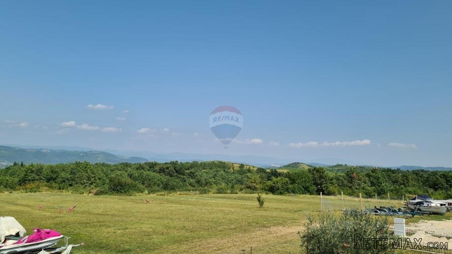 Vižinada: Građevinsko zemljište vrlo otvorenog pogleda - 2