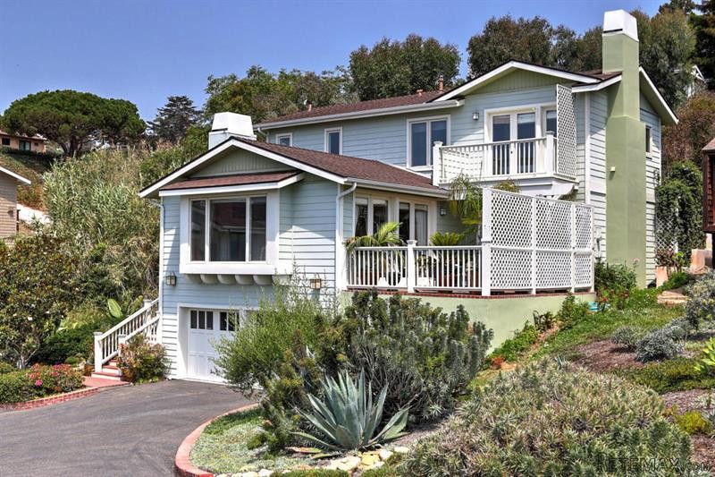 3 bedroom House For Sale: 2420 Golden..