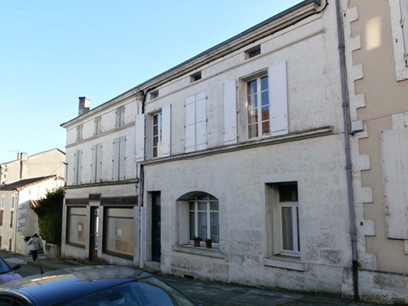 Beautiful 3 Bedroom Village House - 2