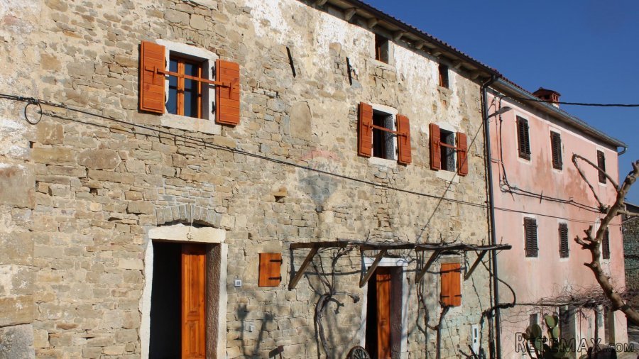 Istra, okolica Motovuna, autohtona istarska kuća - 3