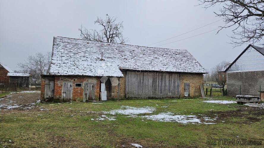 RUGVICA, KUĆA SA VELIKIM ZEMLJIŠTEM - 3