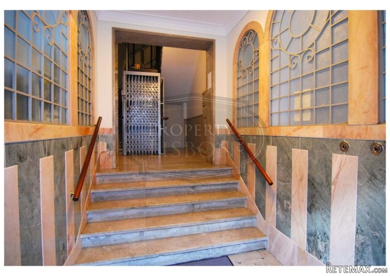 2+1 Luxury Apartment with HUGE PATIO.. - 2