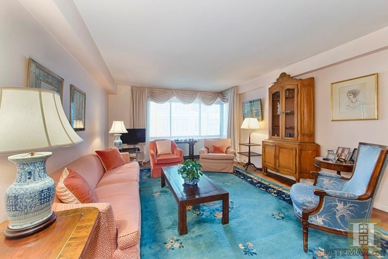 2 bedroom Apartment For Sale: 10 EAST..