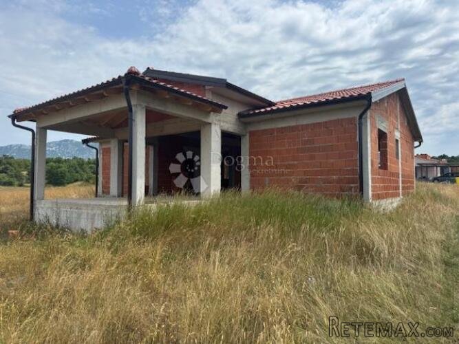 KUĆA/ZAPOČETA GRADNJA U KRŠANU
