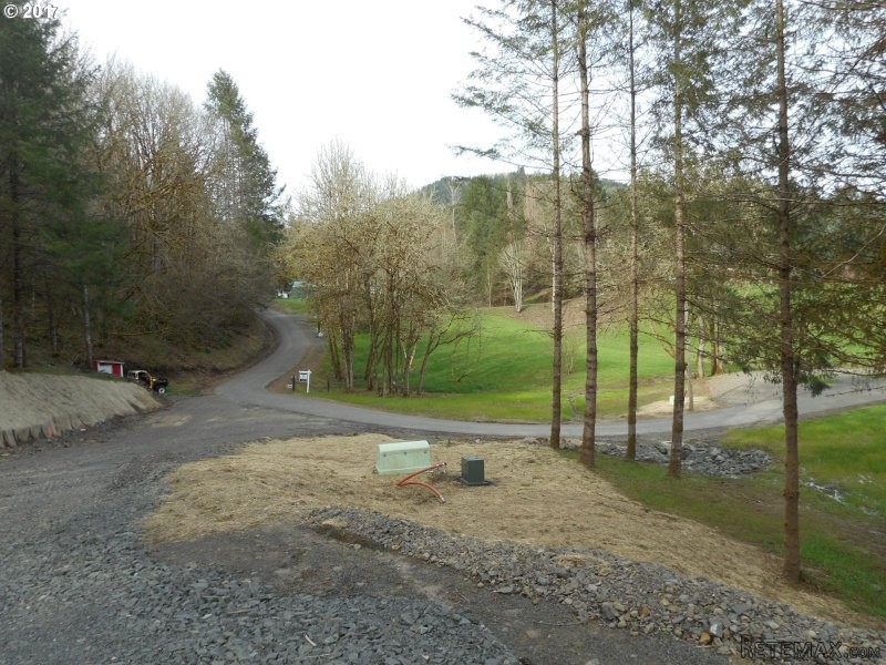 Lewis River RD, Woodland, Washington WA..