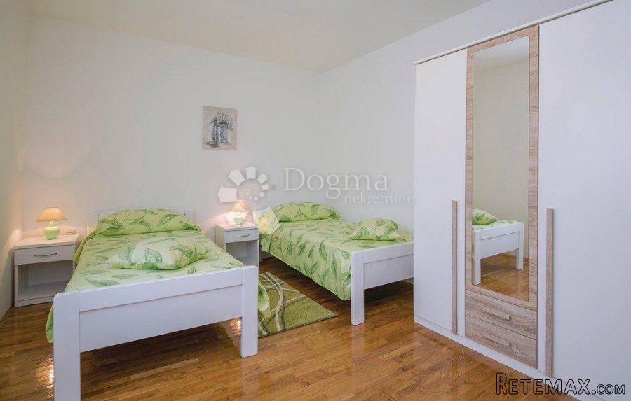 Kuća sa bazenom i predivnim pogledom na Kvarner - 10
