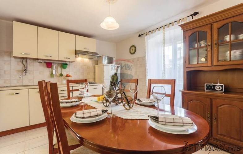 Istra, Cokuni- Kuća i građevinsko zemljište od 405m2 - 3
