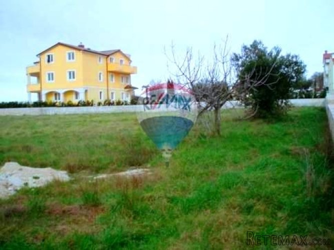 Lijepa građevinska zemljišta u Rovinjskom selu 1830 m2 - 4