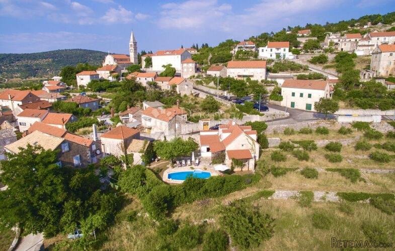 Prostrana građevna parcela, otok Brač - 2