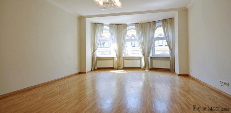 Apartment In The Embassy Area For Sale