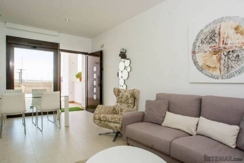 2 Bedroom 2 Bathroom Bungalow In Ciudad..