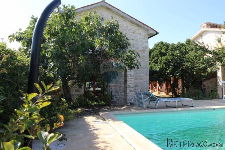 Istra, Marčana, Peruški, dvije uređene kamene kuće sa... - 5