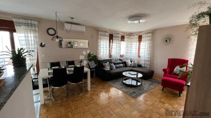 Predivan stan 86m² uz more - 7