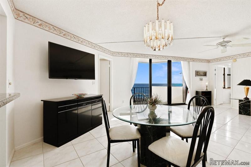 2 bedroom Residence For Sale: Singer.. - 2