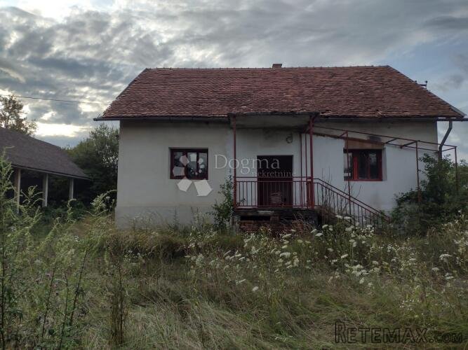 Topusko, Staro Selo - puno građevinskog zemljišta