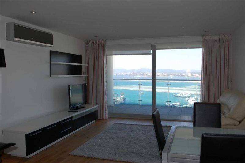 2 bed apartment in Ocean Village - 2