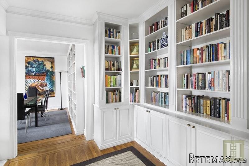 2 bedroom Apartment For Sale: 235..