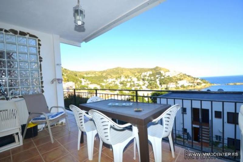 ROSES: Beautiful apartment with some.. - 2