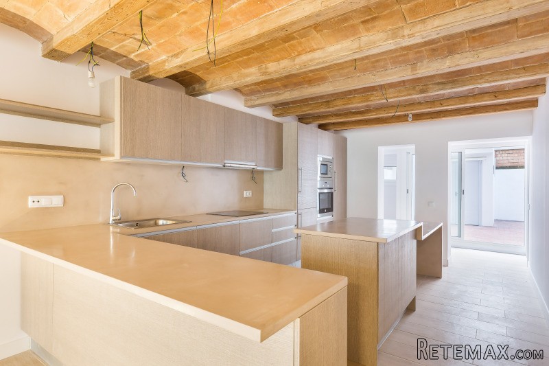 Quiet Loft Style Flat With Patio.. - 2