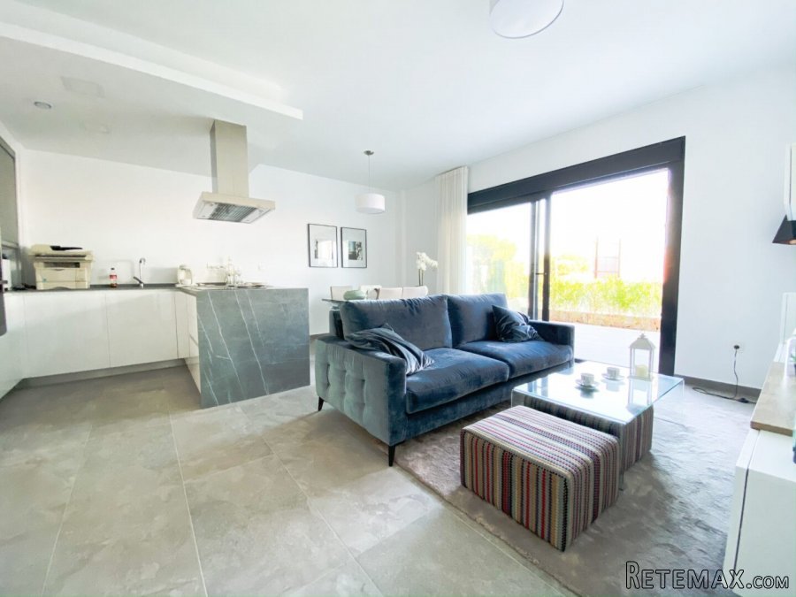 Top floor apartment located in the urbanization Los.. - 2