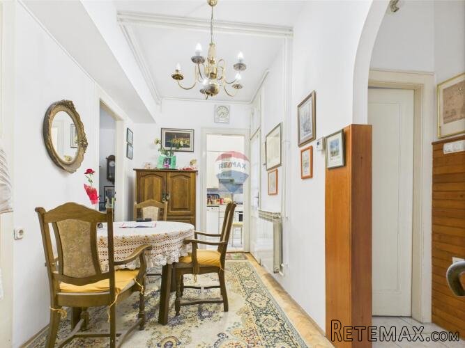ZAGREB, Medveščak-Ribnjak, trosoban građanski stan 78m2 - 2