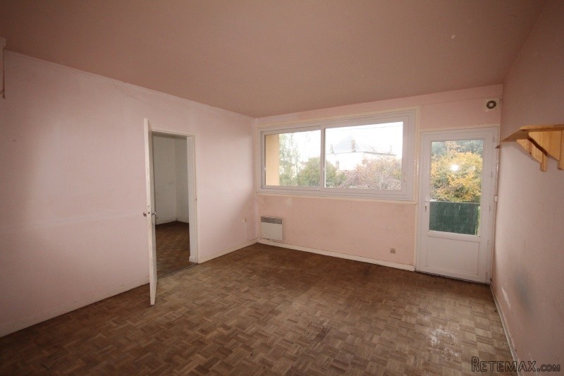 APS2987 One bed second floor apartment.. - 2