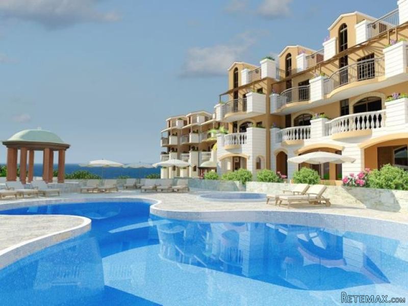 Luxurious 2 And 3 Bedroom Apartments..