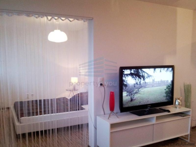 2 Zimmer Wohnung, mobliert in.. - 2