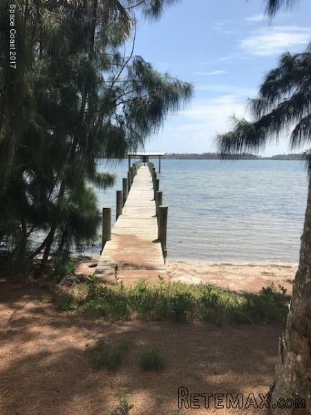 Property For Sale: 7 Grant Island.. - 2