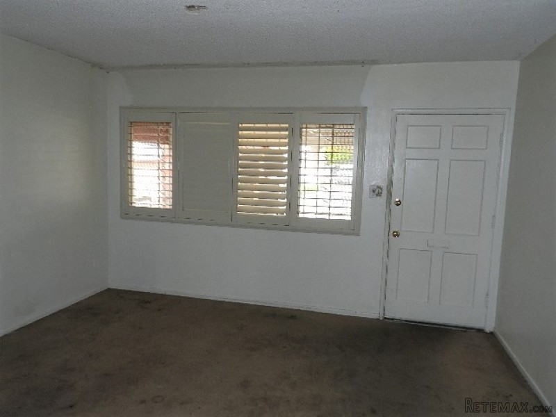 13070 Weidner Street Pacoima, CA, 91331.. - 2