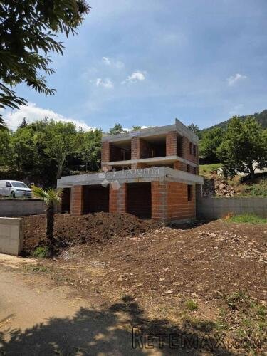 Kuća u izgradnji sa panoramskim pogledom u Lovranu