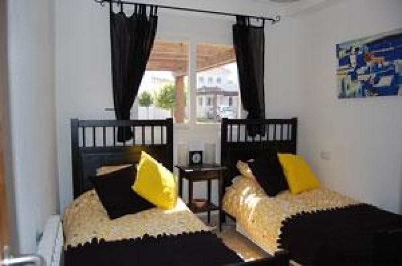 2 bedroom town house for sale - 2